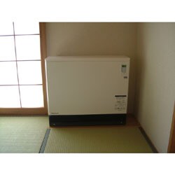 蓄熱暖房機工事
