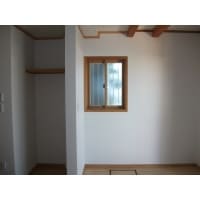 書斎と収納の空間を繋げて、広々とした空間に。