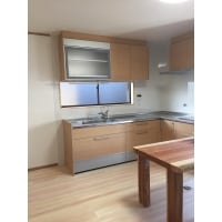 本棚をたくさん設けた平屋住宅改修