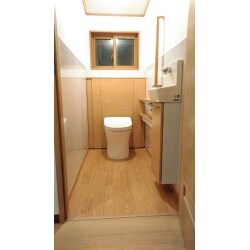 新設トイレに笑顔