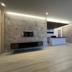 離れから母屋へ若者世帯のお住み替えに際し、築33年の母屋を２世帯住宅仕様にリノベーションしました。