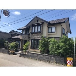 外壁塗装のリフォームを行いました。
以前の雰囲気はそのままに、耐久性が強く手入れが不要な外壁に仕上がりました。