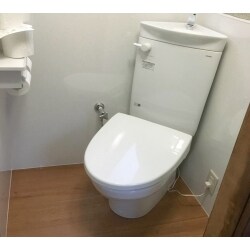 トイレを斜めに