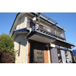 築３０年の中古戸建を購入しましたが、設備も古い為、快適に暮らせる様に最新の設備に交換、お風呂以外全ての窓にインナーサッシを取り付け、外部塗装できれいに生まれ変わりました。