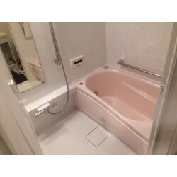 タイル貼りからパネルのユニットバスに変更し、お掃除も簡単になりました。