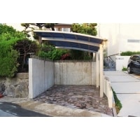 窮屈なボックスガレージから明るいオープンガレージにする