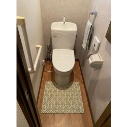 トイレの水漏れ不具合から、取替へ
水漏れの影響もあり、フロアや壁紙も併せて貼替されました。