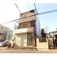 レトロなタイルを活かした外壁塗装