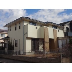外壁屋根の塗装をしました。