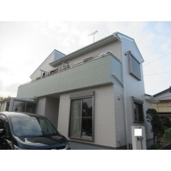 外壁塗装　日本ペイント　ダイヤモンドコート
屋根塗装　日本ペイント　サーモアイ