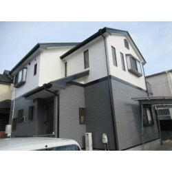外壁塗装　日本ペイント　ダイヤモンドコート
屋根塗装　日本ペイント　サーモアイSi