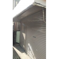 シャッターの老朽化で開閉が不自由になっていたため、交換工事をさせていただきました。
