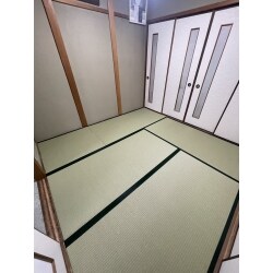 現存の畳は処分して、新しい畳を入替させていただきました。