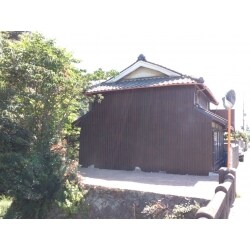 建物切り離し解体工事をさせていただきました。