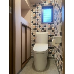 トイレ交換工事をさせていただきました。