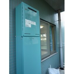 外壁と同色給湯器リフォーム