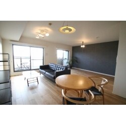 マンションリフォーム　広々リビングでこだわりフローリング