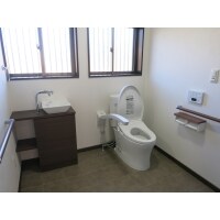 車いすで入れる広々トイレに改造!