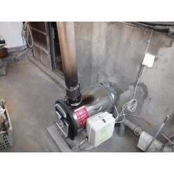 薪兼用の石油風呂釜の交換工事です。