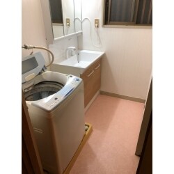 洗面所、廊下をキレイな空間に仕上げました。