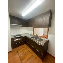 キッチン本体の交換を行いました。