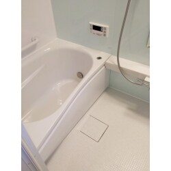 TOTOリモデルバスルーム使用。手すり三ヶ所、バリアフリー。
浴室乾燥機設置。