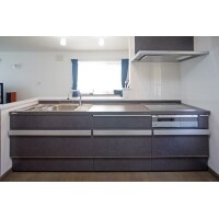 毎日使うキッチンがカフェのようなくつろぎ空間に変身!