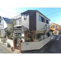 ３０年が経過したお住まいも外壁サイディングとベランダ交換で甦り

