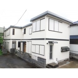 外壁塗装・屋根塗装・玄関ドア交換・勝手口ドア交換で外装まるまる一新