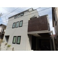 ロッキングチェアでお昼寝なんていいですね...