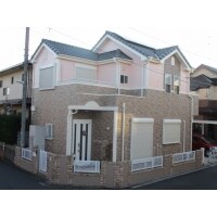 築10年のお住まいが塗り替えで新築と見違えるような外観に