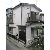 クラック補修と弾性塗料でしっかり仕上げ