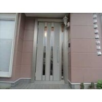 お住まいの顔、玄関を装い新たに