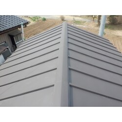 日鉄鋼板(株)ニスクカラーで屋根葺き替え