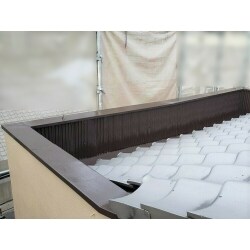 【施工後】
足場を組み、外壁塗装工事・板金塗装工事・屋根漆喰工事を行いました。
全体の工期は１２日間です。