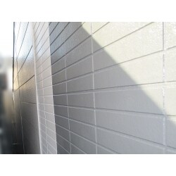【施工後】
足場を組み、外壁塗装工事・屋根塗装工事を行いました。
全体の工期は１７日間です。