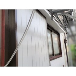 【施工後】
足場を組み、外壁塗装工事・屋根塗装工事・外装塗装工事を行いました。
全体の工期は、約３週間です。