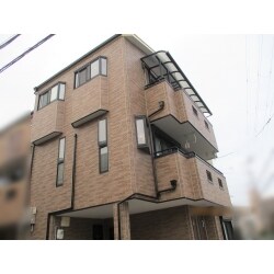 【施工後】足場を組み、外壁塗装工事・屋根塗装工事を行いました。
全体の工期は約２週間です。