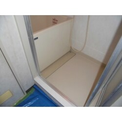 【施工後】
賃貸用物件の「浴室改修工事」を行ないました。
全体の工期は約３日間です。