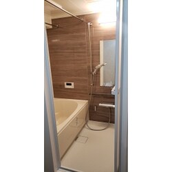 【施工後】
集合住宅の「浴室のリフォーム工事・給湯器交換工事」を行ないました。
全体の工期は５日間です。