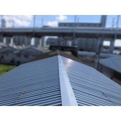 【大阪府大阪市：工場】屋根カバー工法