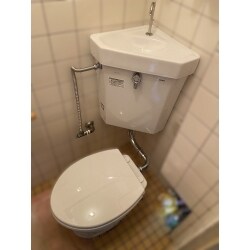 【施工後】
戸建て住宅の「トイレ改修工事」を行ないました。
全体の工期は１日間です。
