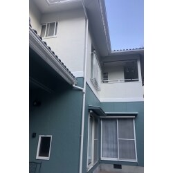 バイカラーでとてもおしゃれな外観になりました。