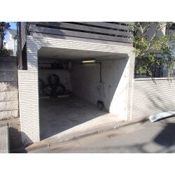 天井の低いガレージに背の高い新車を入れたい！！