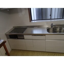 古く使いにくいキッチン交換！！