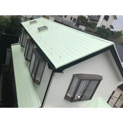 【サイディング目地＆建具廻りシール打替え】【外壁：弱溶剤シリコン塗装】【屋根：弱溶剤遮熱シリコン塗装】

