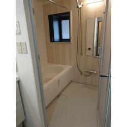 システムバス・洗面化粧台・トイレをリフォームしました。