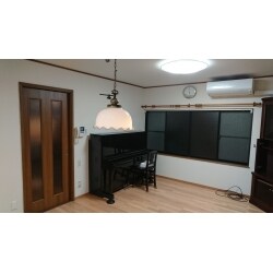 家具移動後フローリングを貼り換えて、明るい雰囲気になりました。