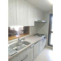 分譲マンションのシステムキッチンとカップボードを新調しました