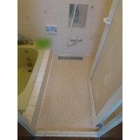 浴室のタイル張りの床をリフォームしました。